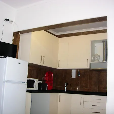 Lejlighed 2 Bedrooms At 200 M Away From The Beach With Sea View And Wifi Albufeira