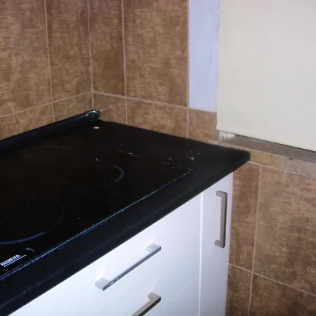 2 Bedrooms At 200 M Away From The Beach With Sea View And Wifi Albufeira